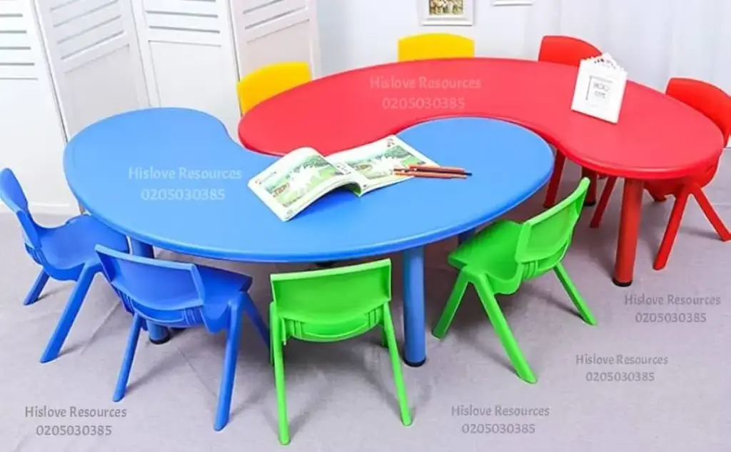 Crescent Table (Moon Table)